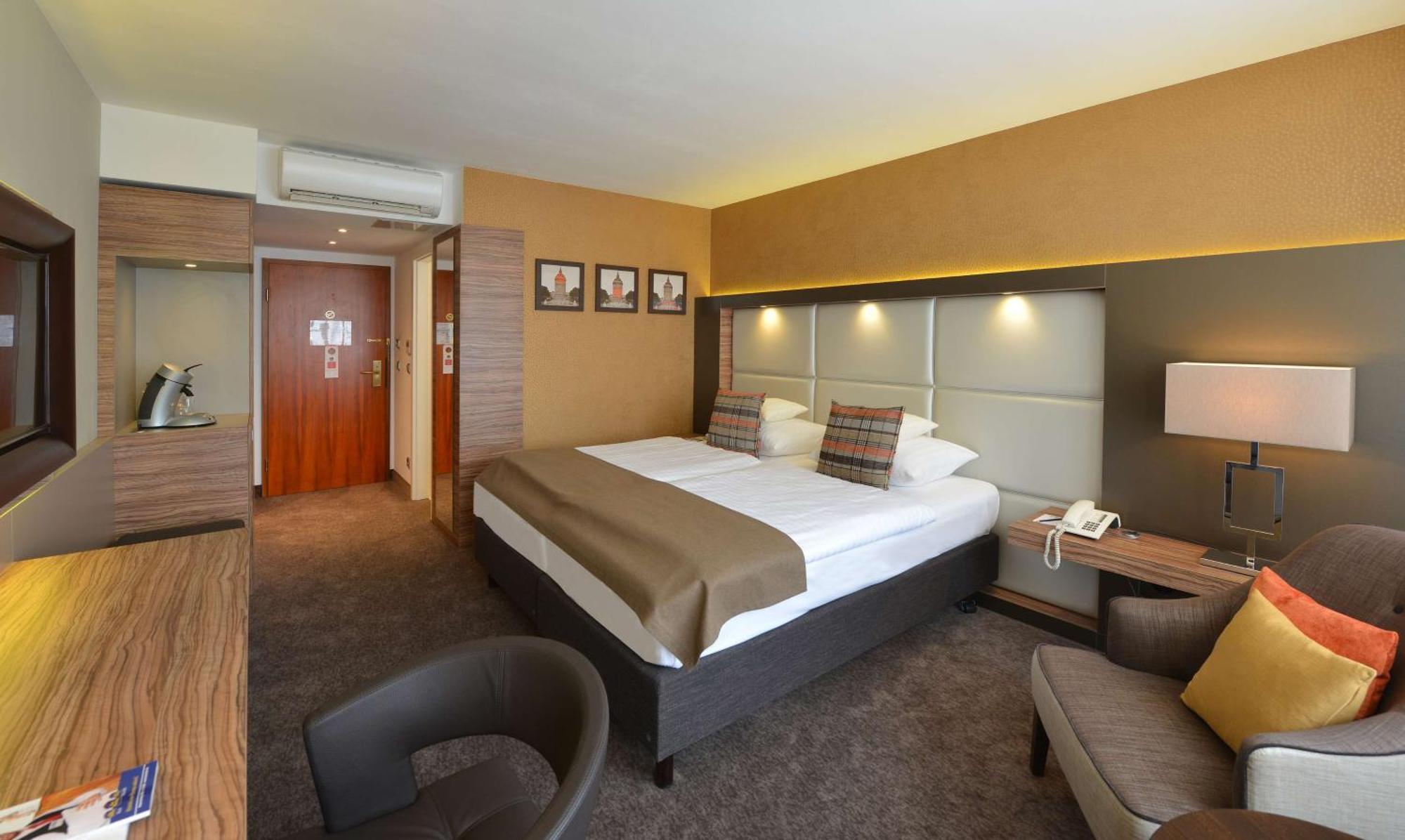 Western Delta Park Hotel 4*