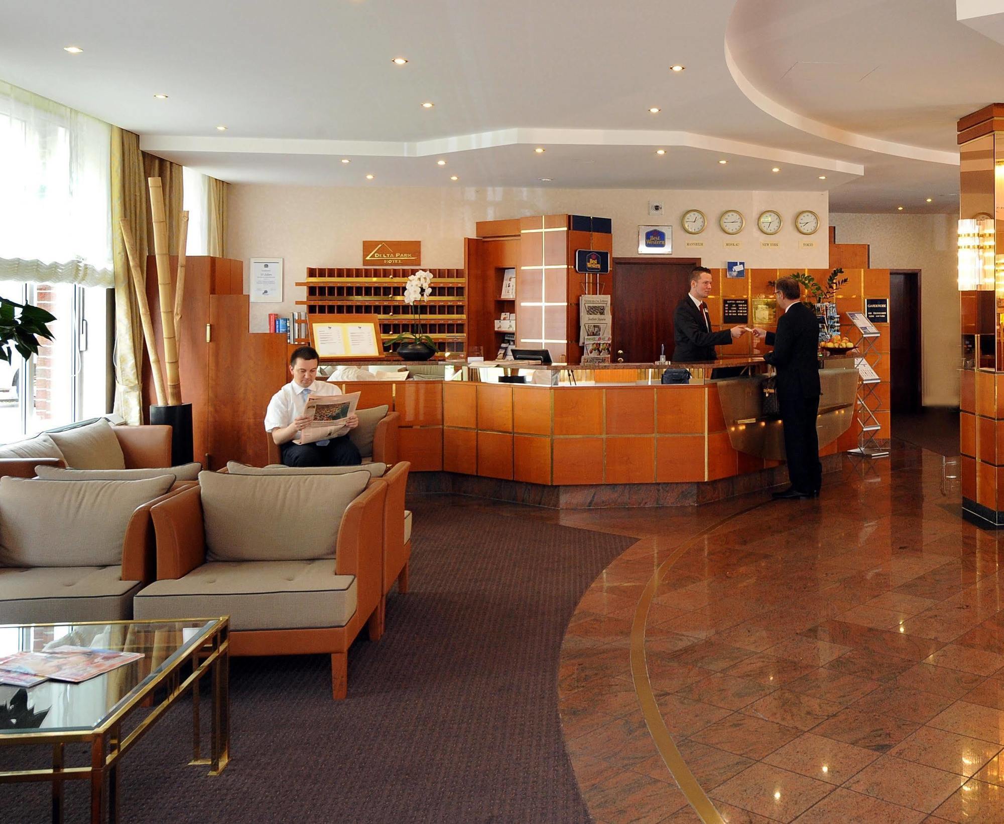 Hotel Western Delta Park 4*