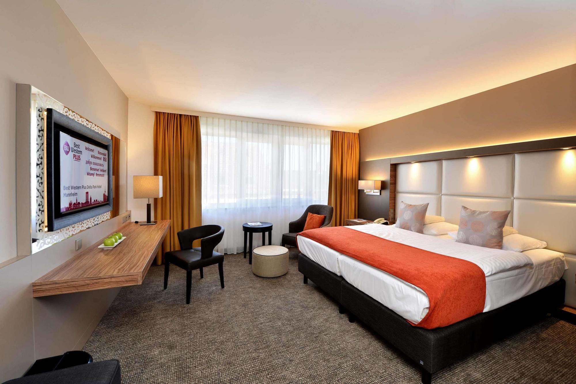 Western Delta Park 4*